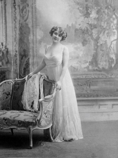 Amélie Diéterle at Her Debut as an Actress at the Théâtre des Variétés by Nadar
